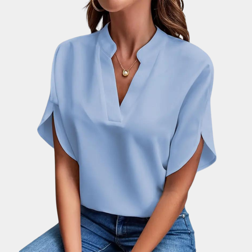 Aiva – Elegant blus med kort ärm