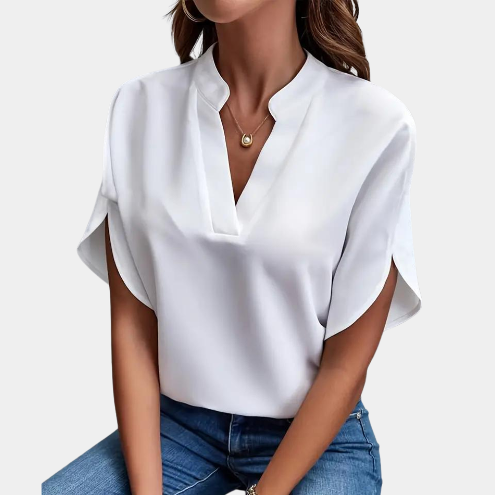 Aiva – Elegant blus med kort ärm