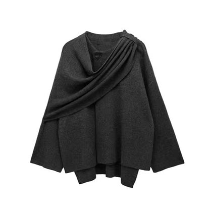 Neeraj – Elegant stickad kappa med asymmetrisk scarf